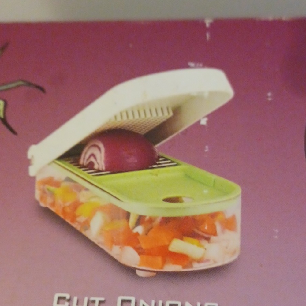 Vidalia Chop Wizard Kitchen Dicer Veggies Fruits 2 Blades Green White Pick EUC